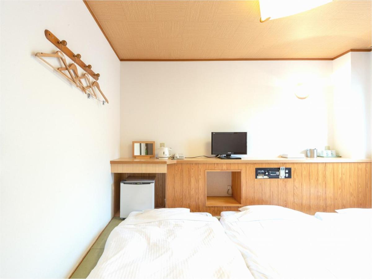 Business Hotel Yanagi Kitakyushu Kokura Kültér fotó