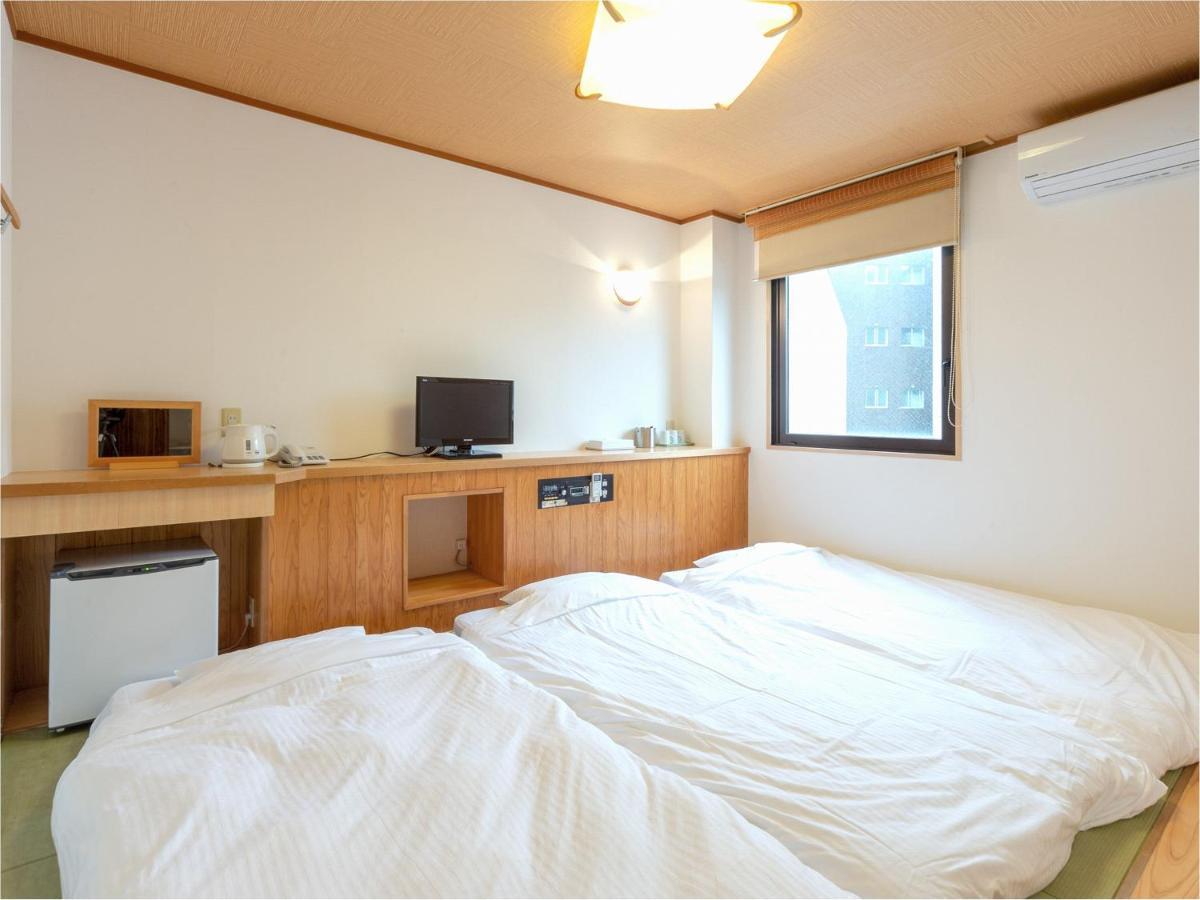 Business Hotel Yanagi Kitakyushu Kokura Kültér fotó
